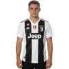 Maillot Rétro Domicile Juventus Turin 2018 - Eleven Crown - Maillot de Football Pas Cher - Survêtements Pas Cher - Maillot de Foorball Enfants Pas Cher - Maillots Retro Vintage Pas Cher- Qualité Premium