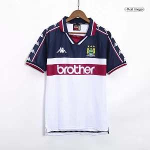 Maillot Rétro Extérieur Manchester City 1997 – Image 3