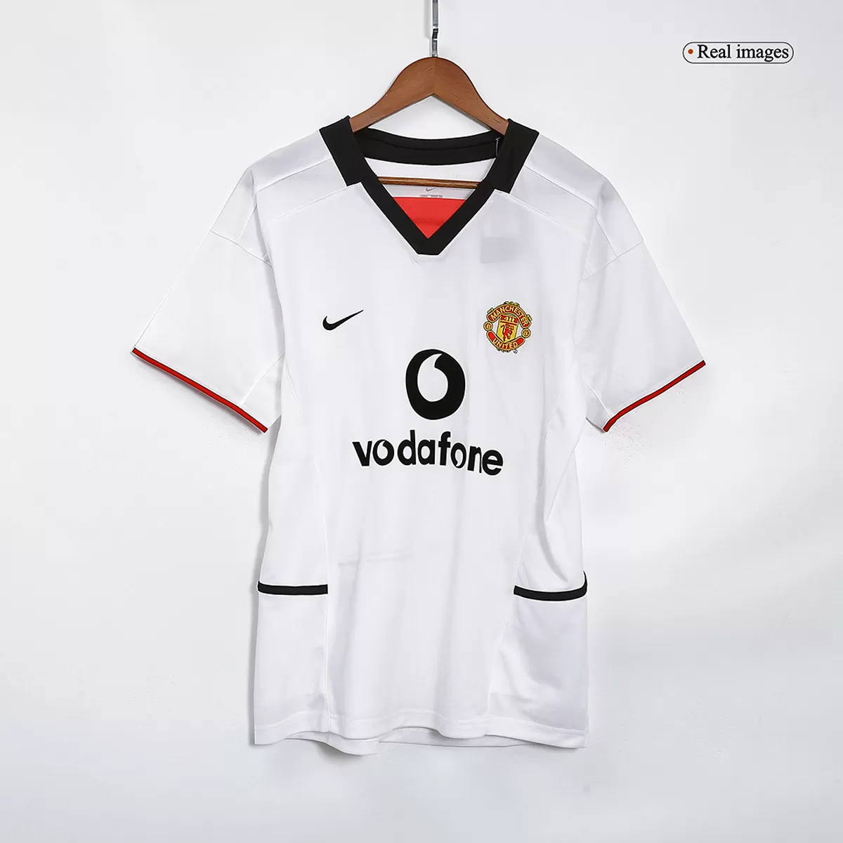 Maillot Rétro Extérieur Manchester United 2002 – Image 3